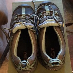 Keen Women’s hiking boots